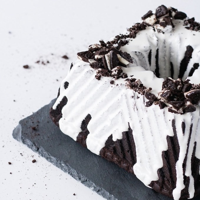 Oreo Bundt Cake – Liv for Cake