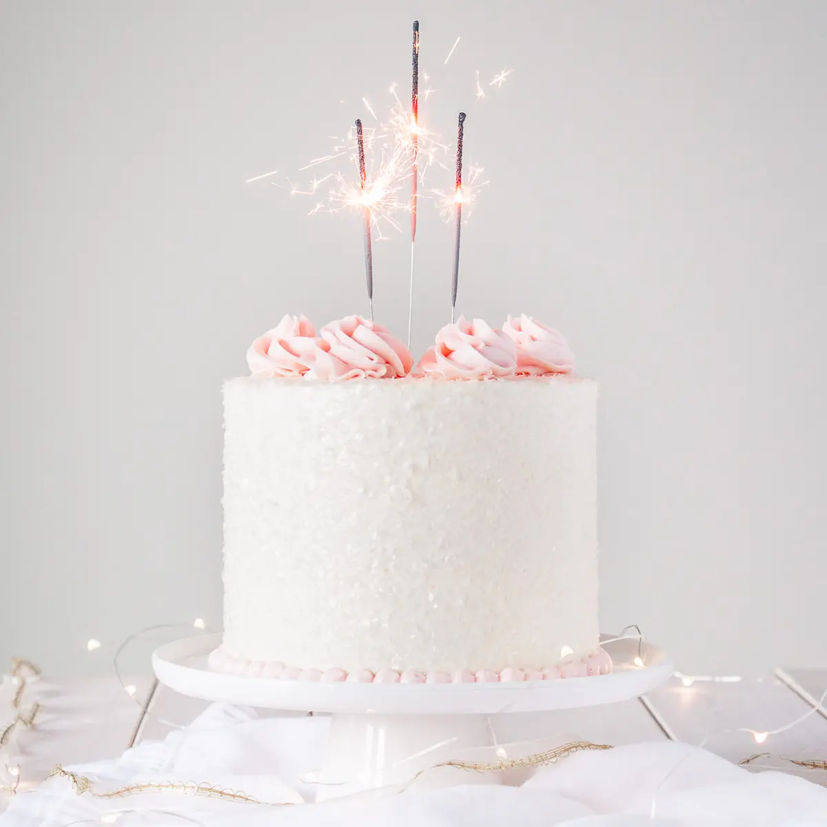 Pink Champagne Cake – Liv for Cake